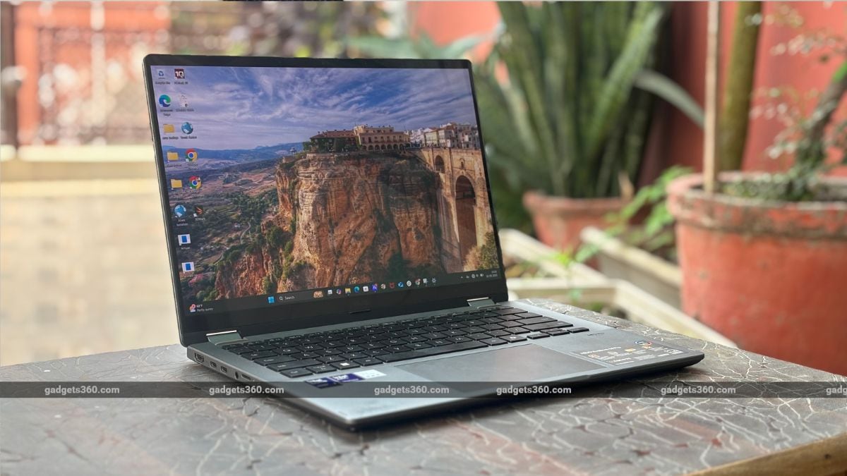 7 Asus Vivobook 14 Flip