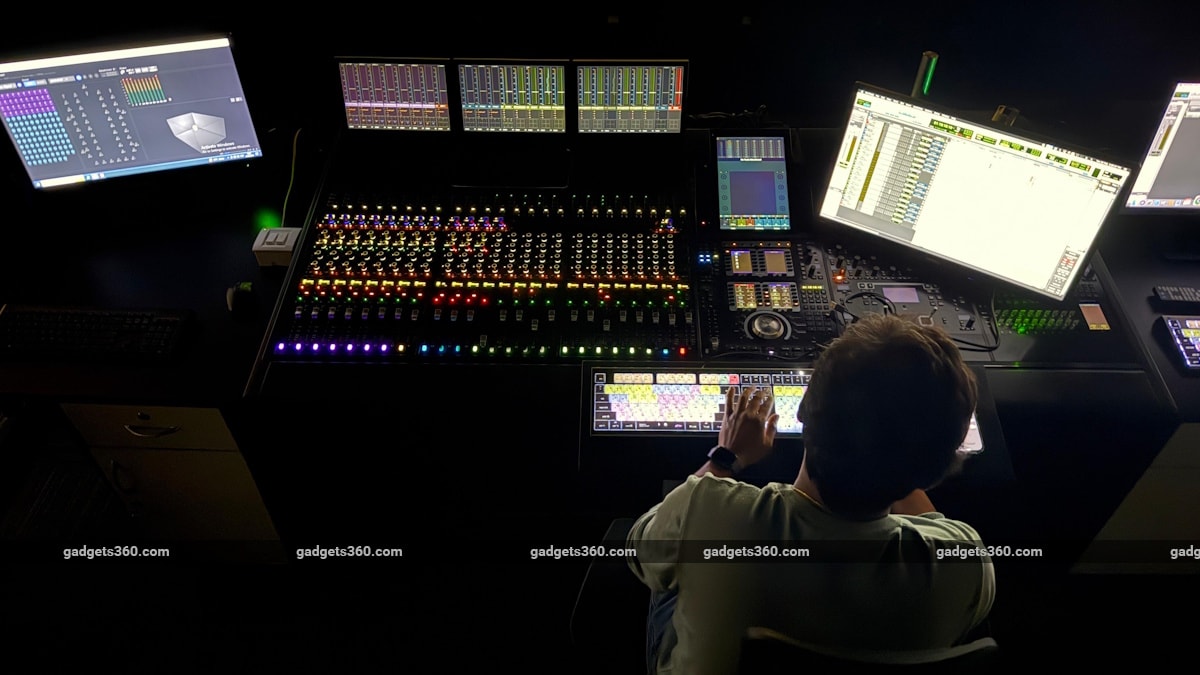 dolby vision mixing room dolby-vision-mixing