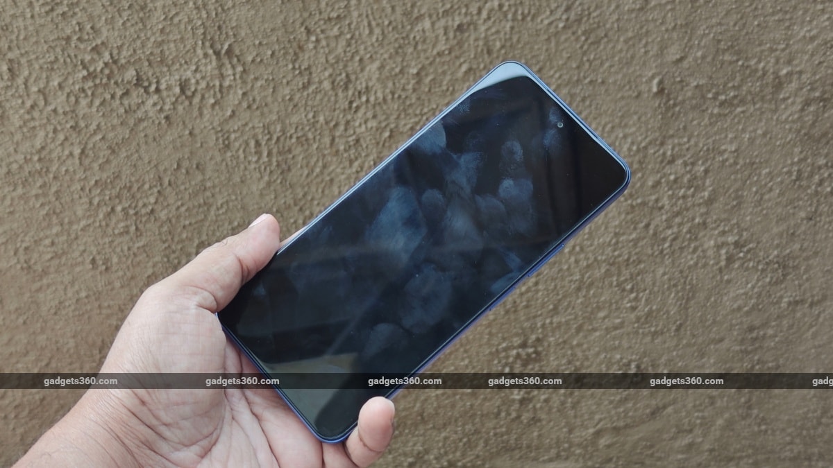 iqoo z10x smudges display gadgets 360 iQOOZ10x  iQOO