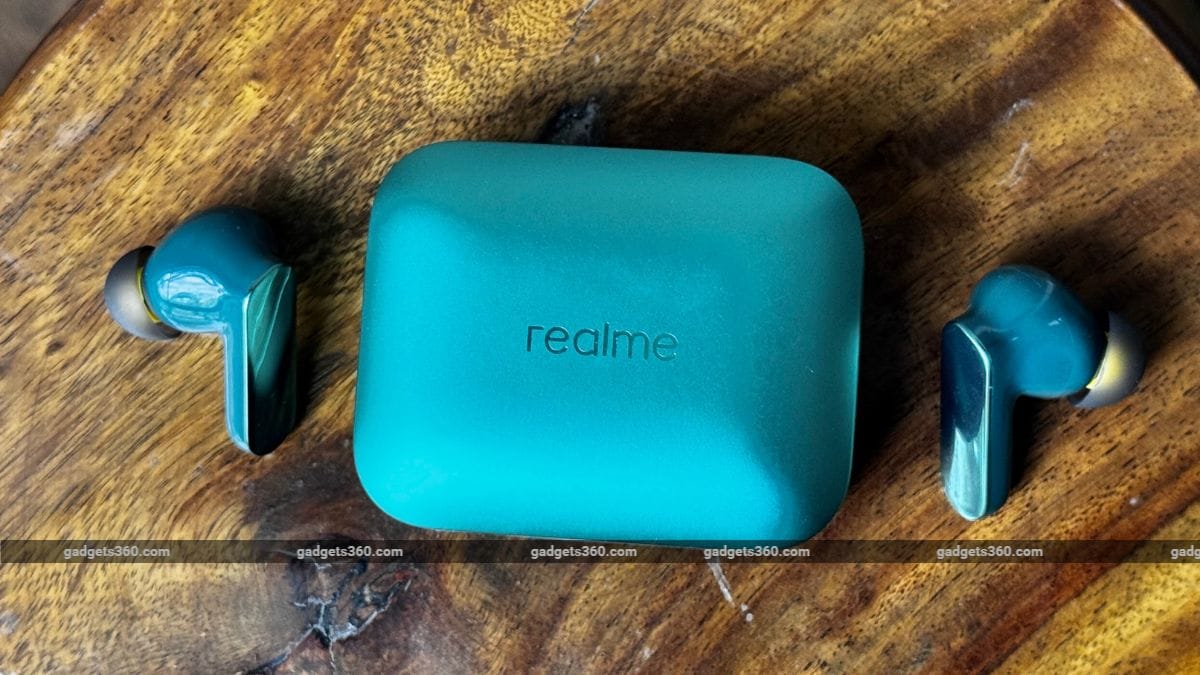 realme buds air 7 pro gadgets 360 review case buds Realme Buds Air 7 Pro